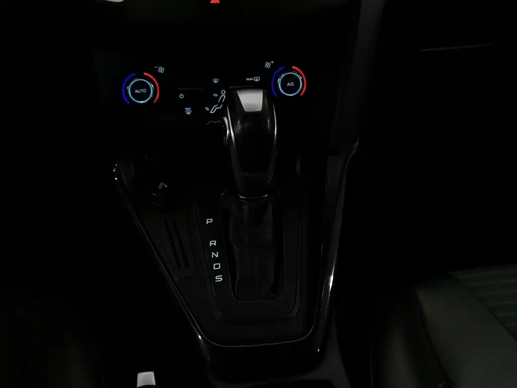 Ford Focus — миниатюра 13
