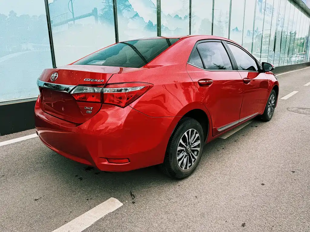 TOYOTA COROLLA