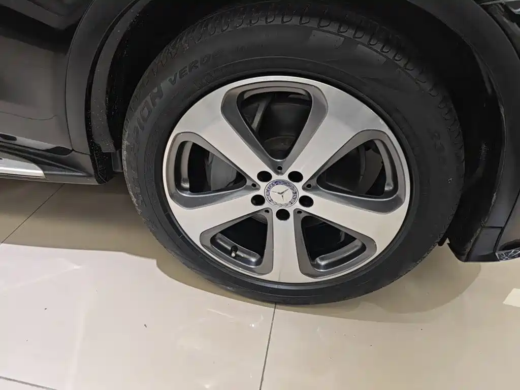 Mercedes-Benz GLC — миниатюра 10