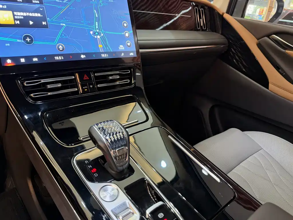 GAC Motor Trumpchi M8 — миниатюра 11