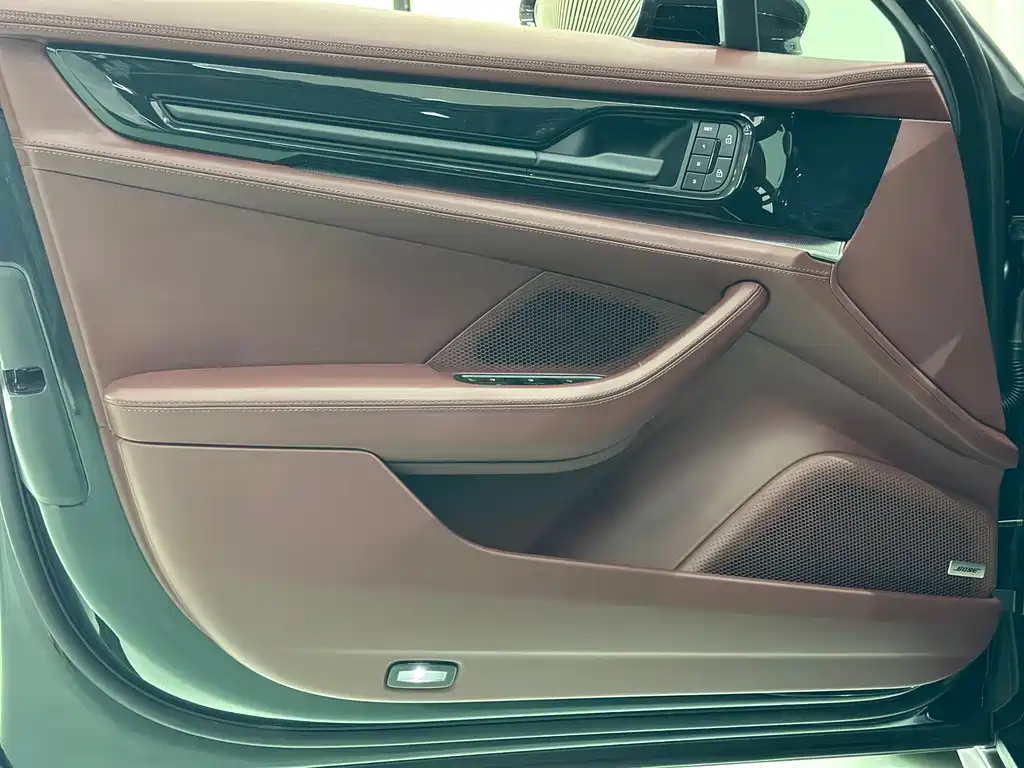 Porsche Panamera — миниатюра 11