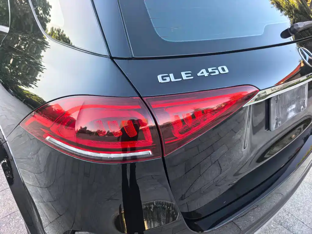Mercedes-Benz GLE (Import) — миниатюра 19