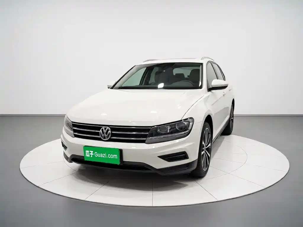 Volkswagen Tiguan L — миниатюра 2