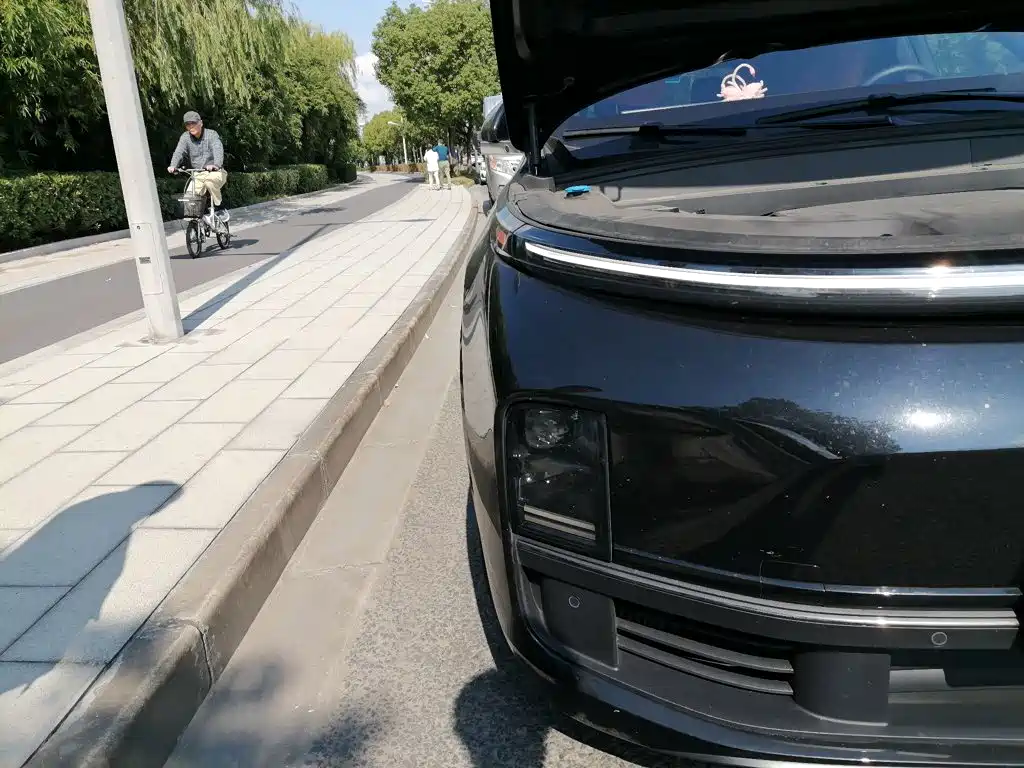 Li Auto Li L8 — миниатюра 7