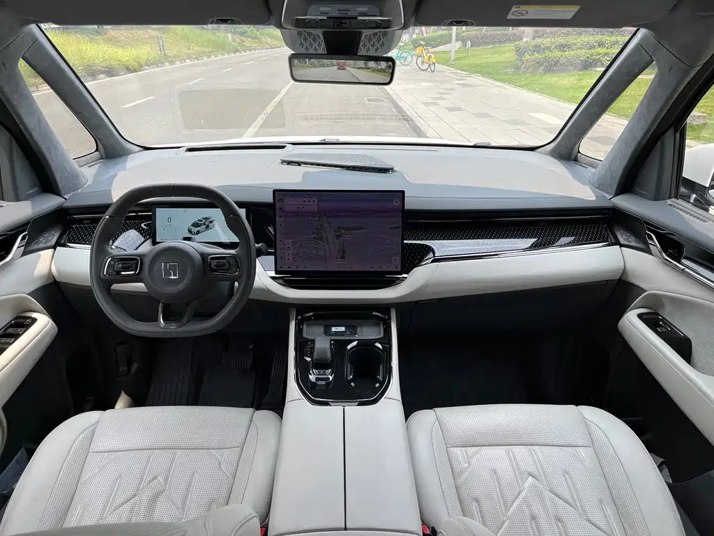 Zeekr 009 2024 мест 108kWh