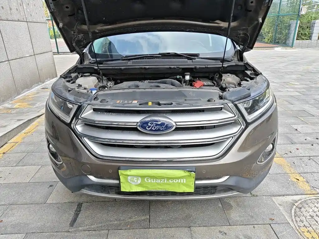 Ford Edge — миниатюра 16