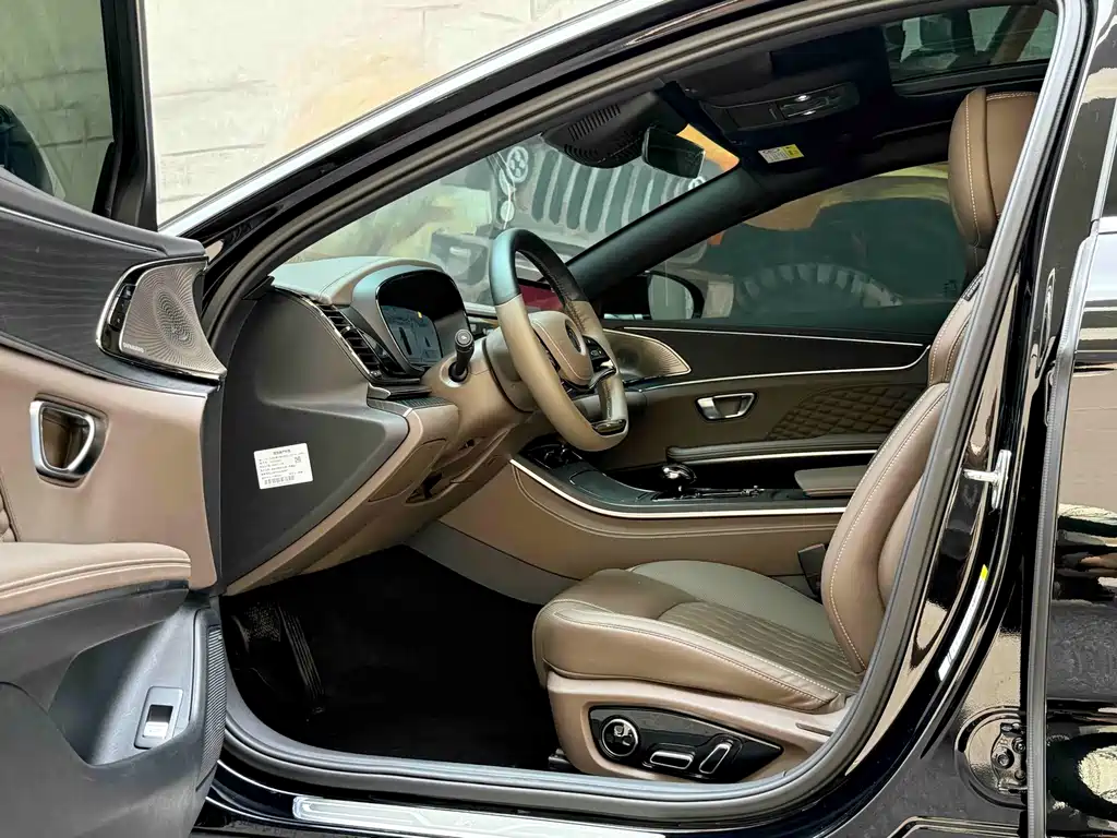 BYD Han 2024 DM-i 121KM Premium