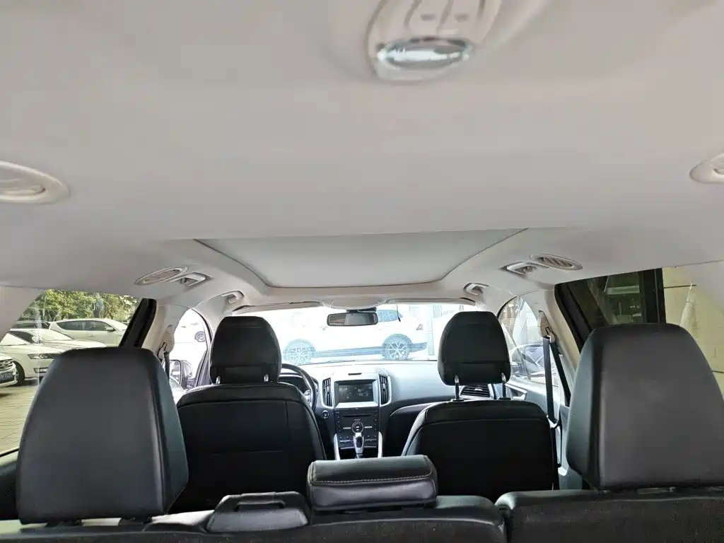 Ford Edge — миниатюра 14