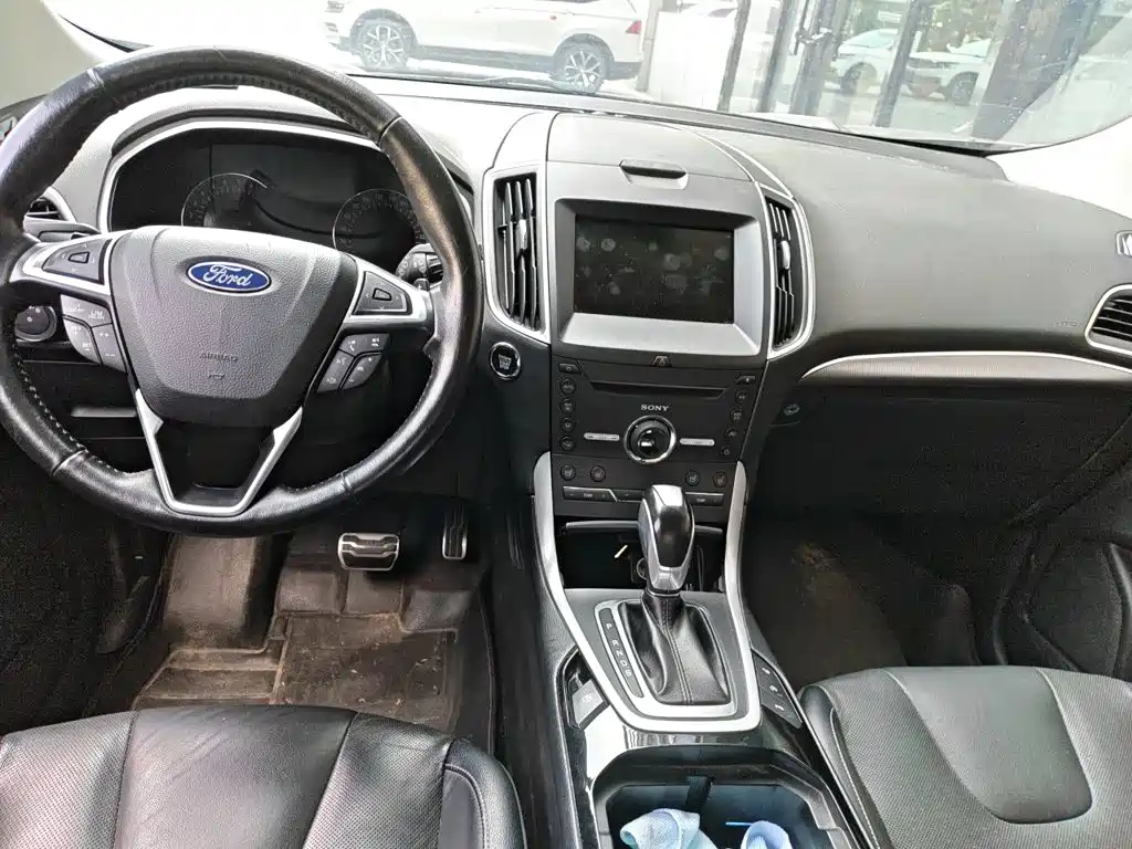 Ford Edge — миниатюра 5