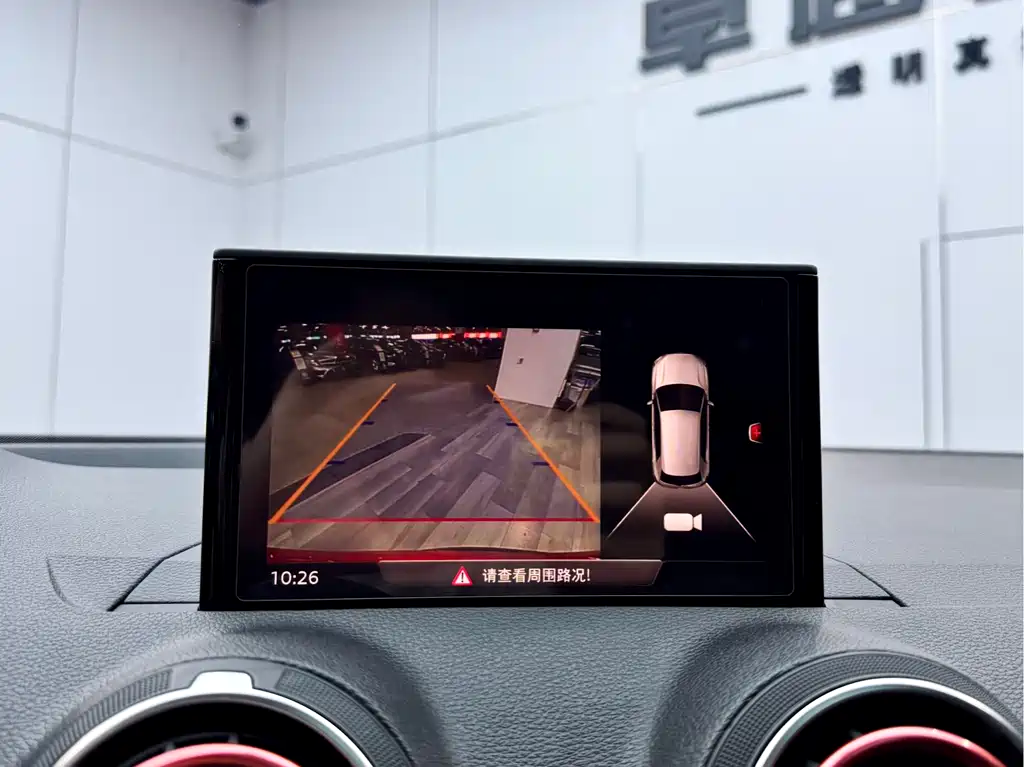 Audi Q2L 2018 35 TFSI VI