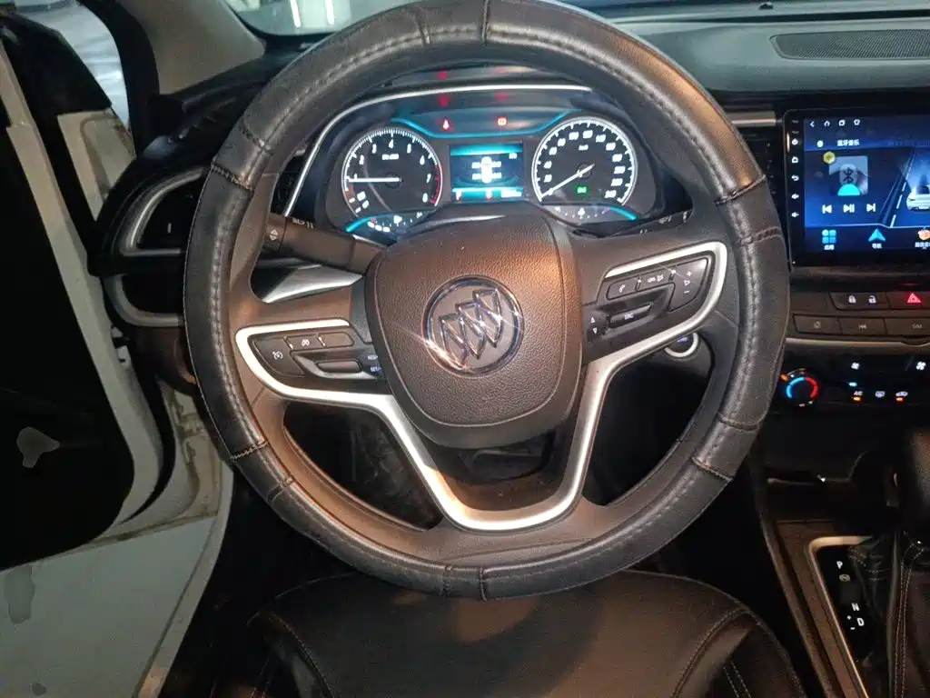 Buick Excelle — миниатюра 6
