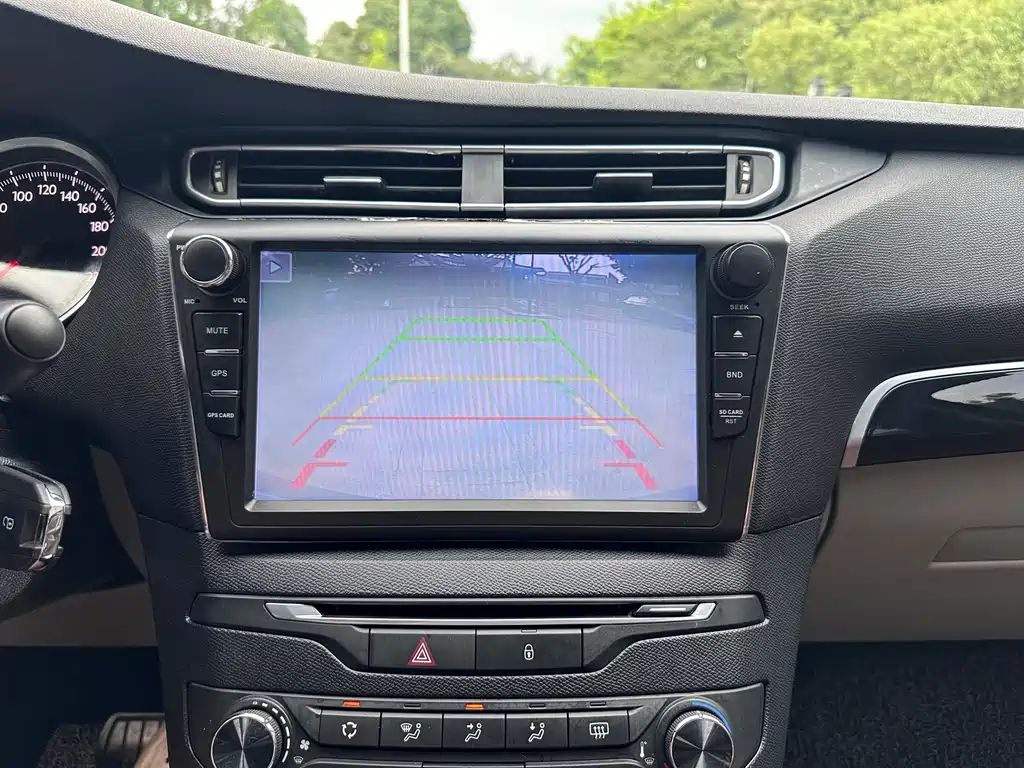 Peugeot 408 — миниатюра 13