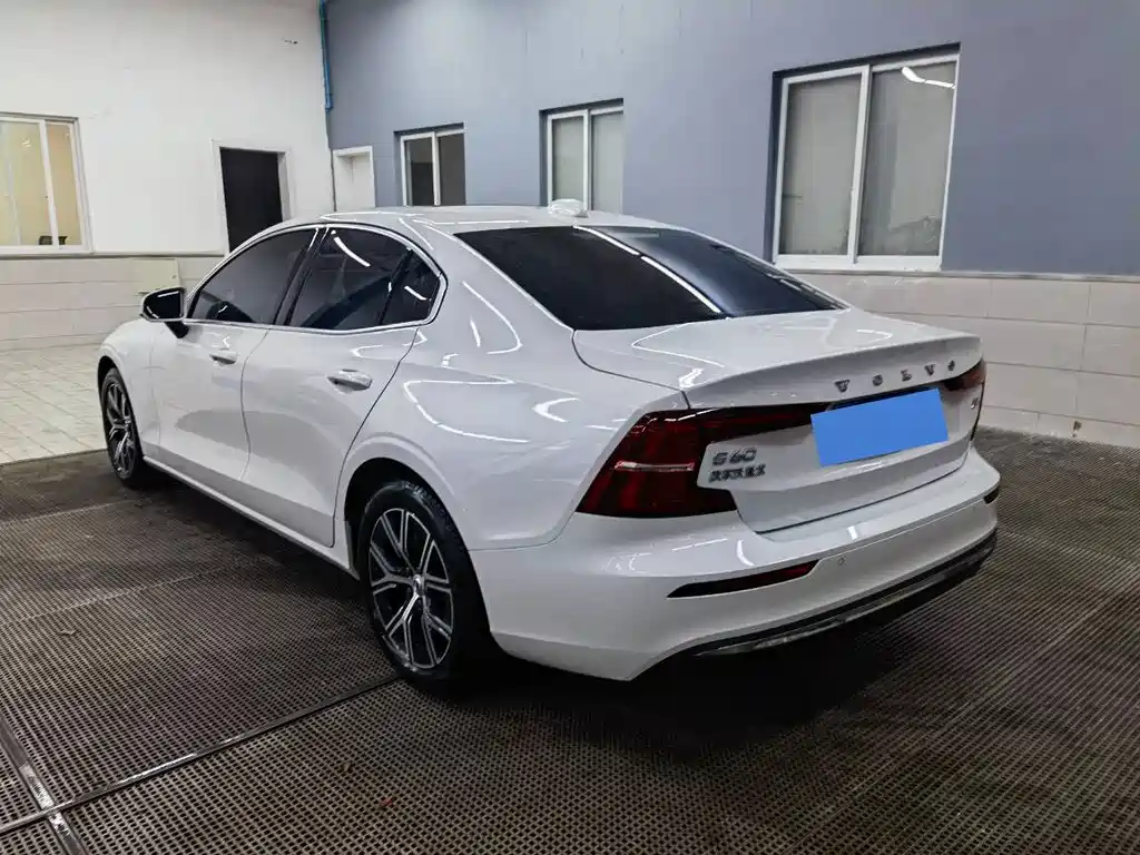 Volvo S60 — миниатюра 5