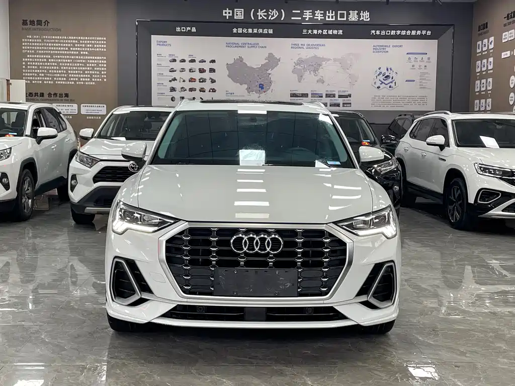 Audi Q3 2022 35 TFSI Fashion