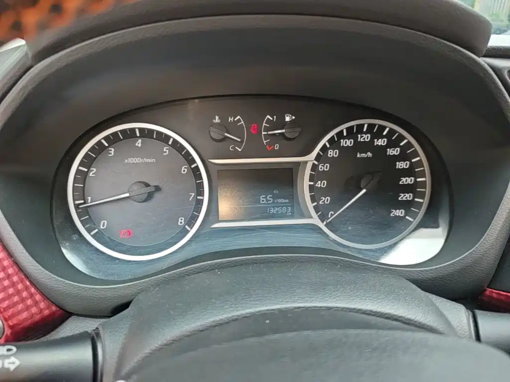 Nissan Bluebird — миниатюра 12