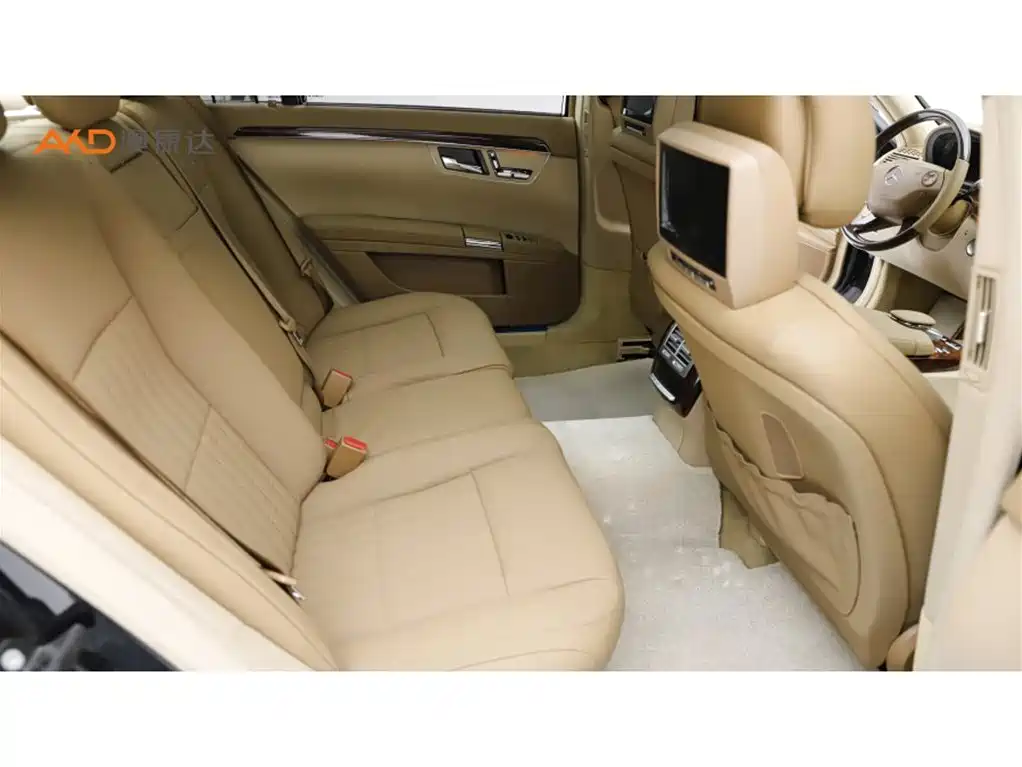 Mercedes-Benz S-Class — миниатюра 8
