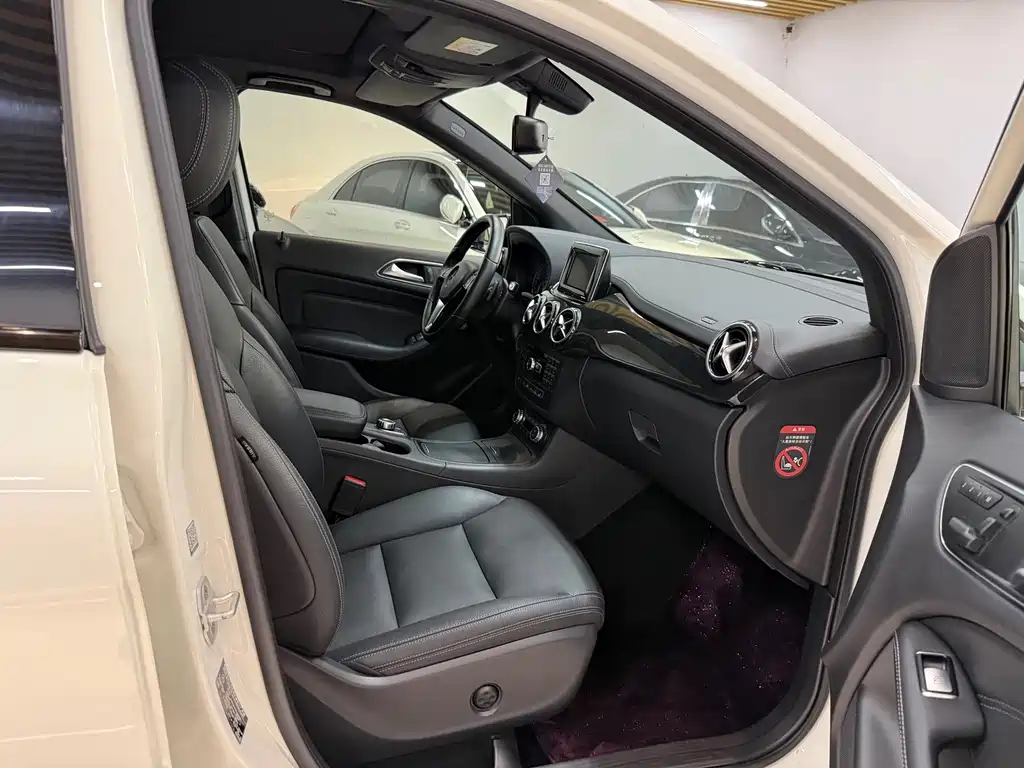 Mercedes-Benz B-Class — миниатюра 19