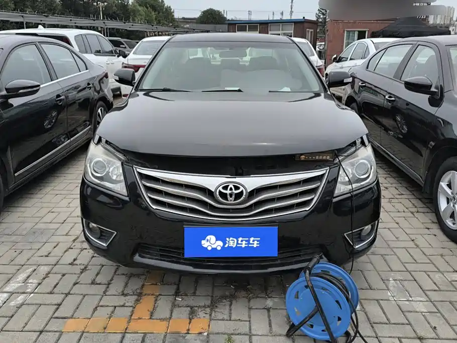 Toyota Camry — миниатюра 2