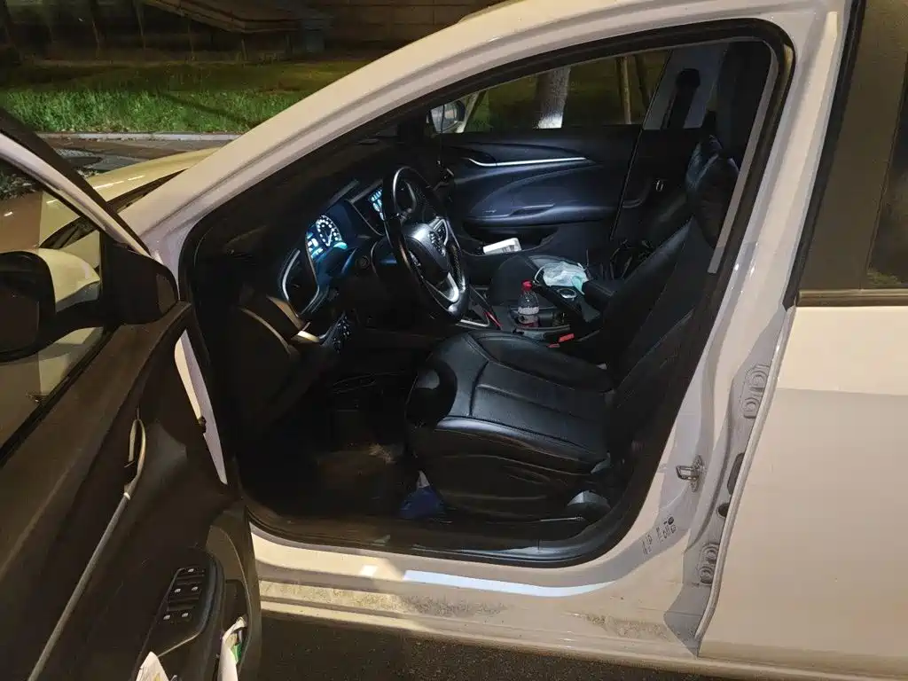 Buick Excelle — миниатюра 16