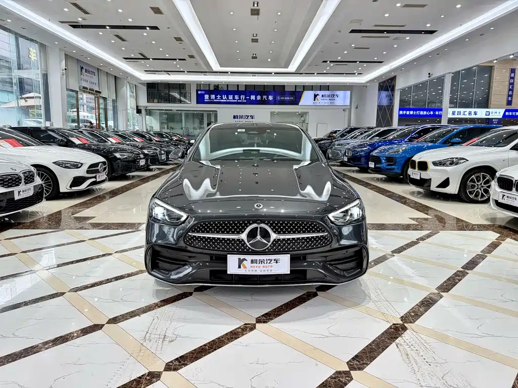 Mercedes-Benz C-Class — миниатюра 3