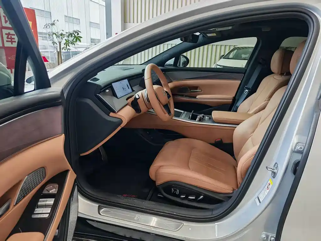 BYD Хань Ли — миниатюра 8