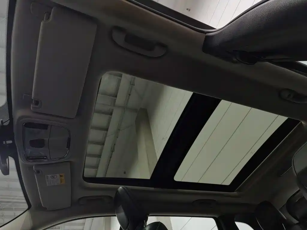 Jeep Cherokee — миниатюра 14