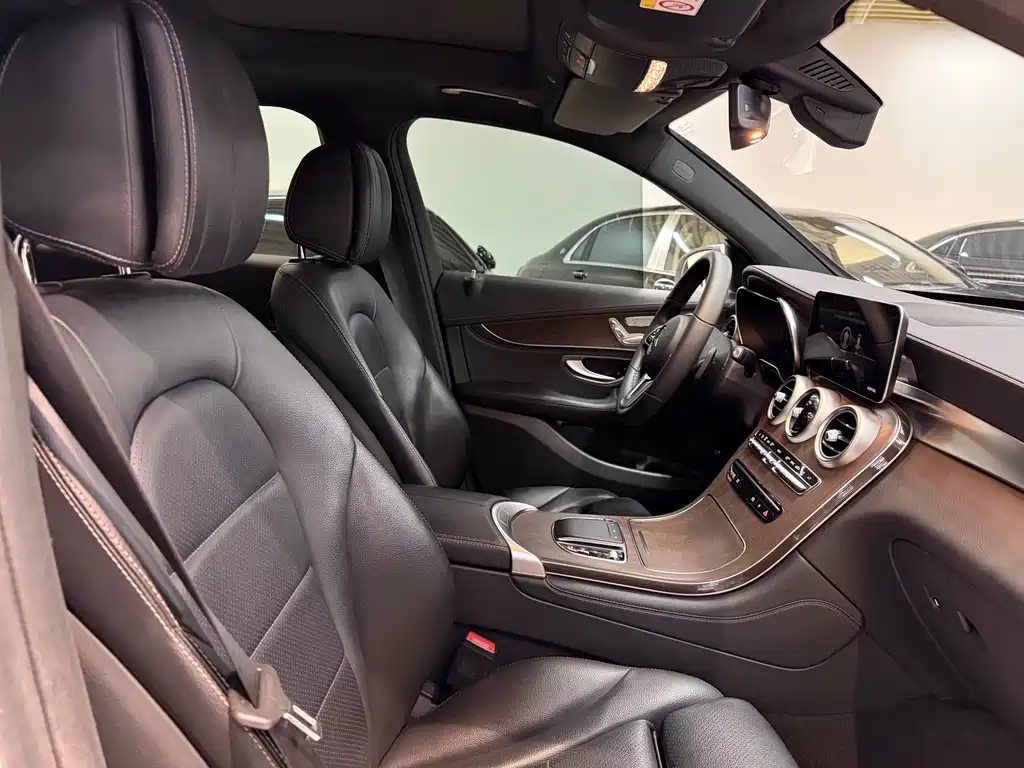 Mercedes-Benz GLC — миниатюра 16
