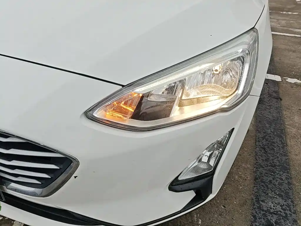 Ford Focus — миниатюра 24