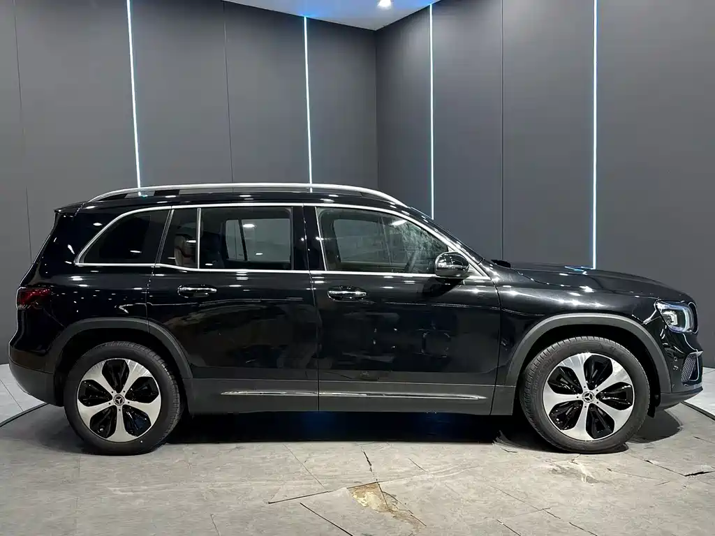 Mercedes-Benz GLB — миниатюра 5