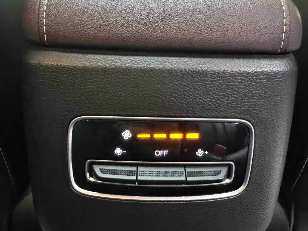 GAC Motor Trumpchi M6 — миниатюра 14