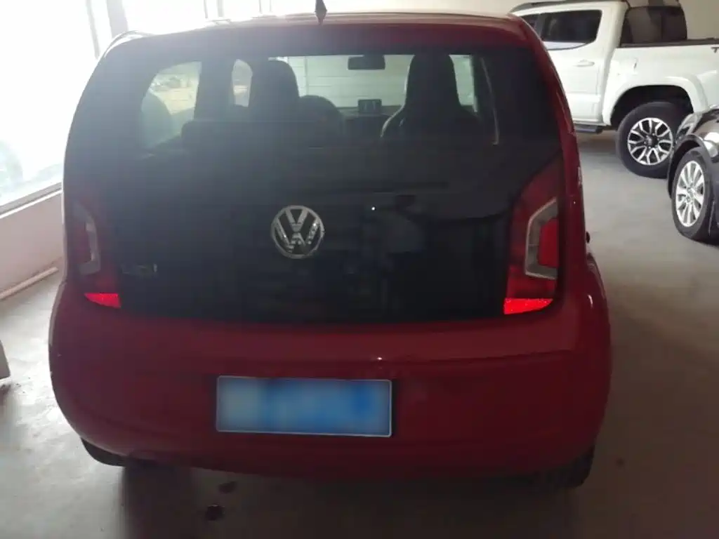 Volkswagen up! — миниатюра 6