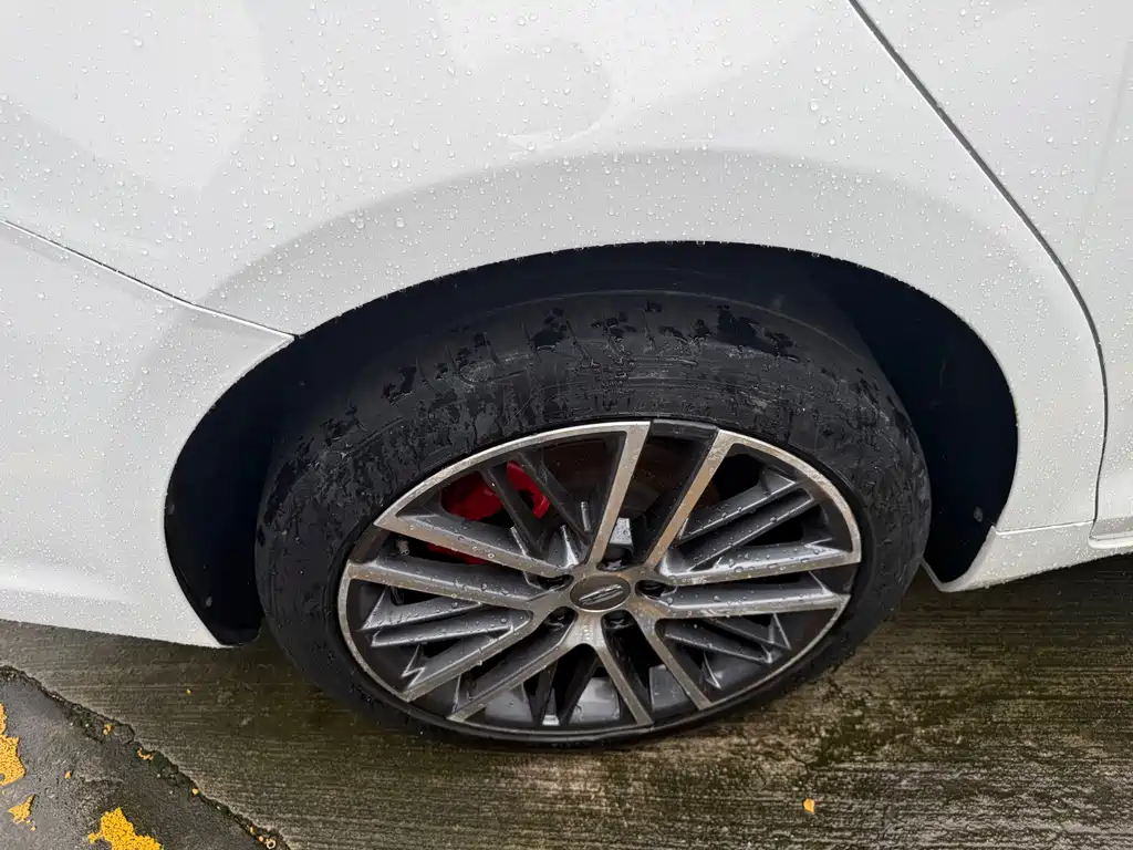 Geely Xingrui — миниатюра 13