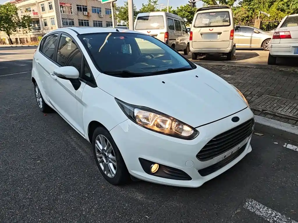 Ford Fiesta — миниатюра 4