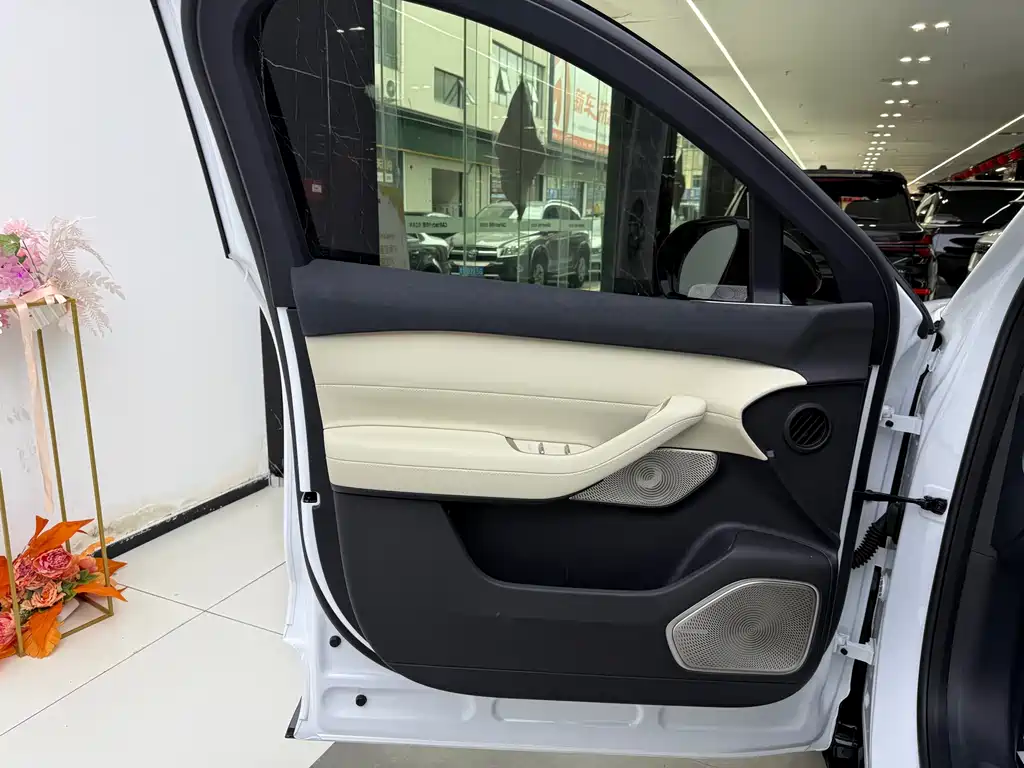 NIO EC6 2025 75kWh