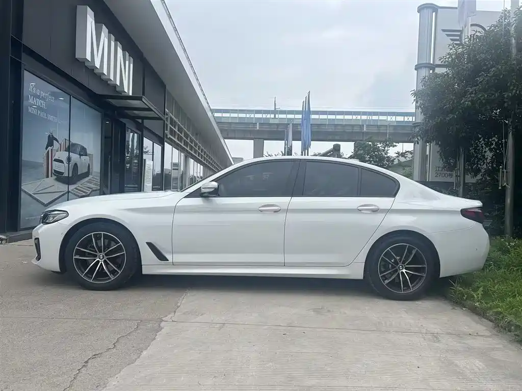 BMW 5 Series 5 2022 525i M Sport
