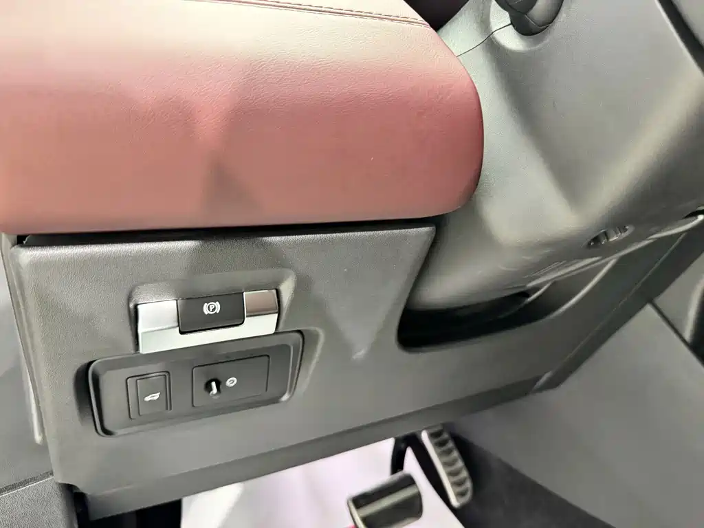 Land Rover Evoque — миниатюра 16
