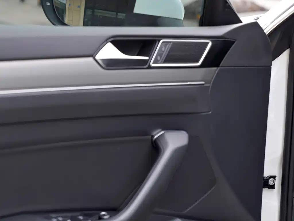 Volkswagen CC — миниатюра 15
