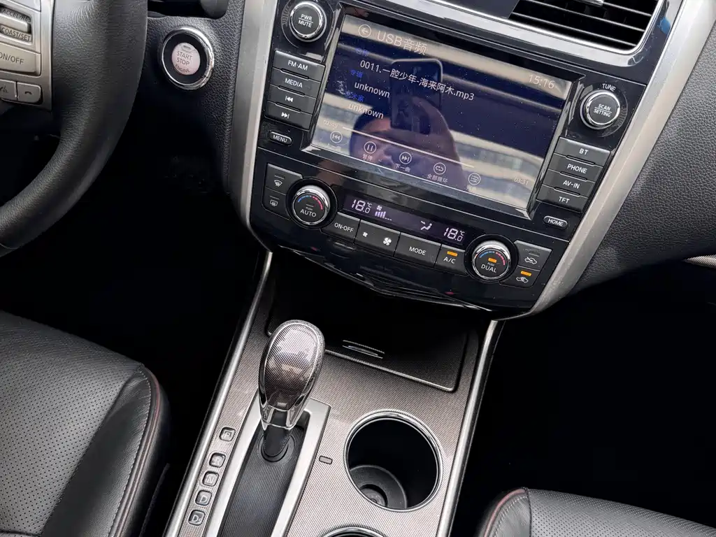 Nissan Teana — миниатюра 14