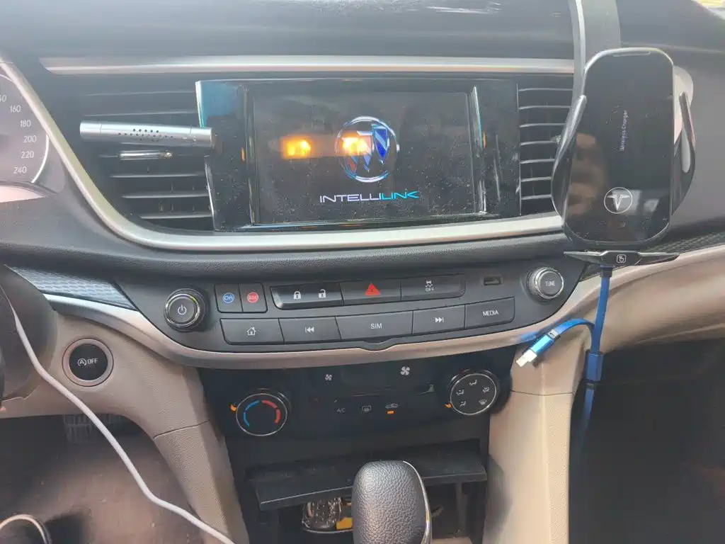 Buick Excelle — миниатюра 9