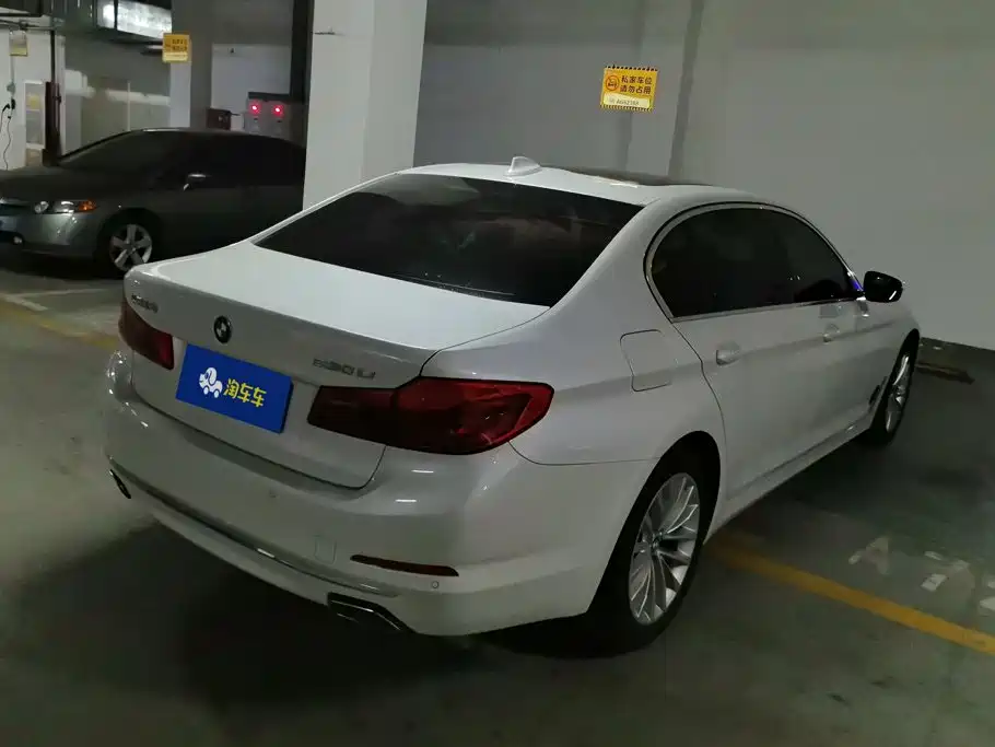 BMW 5 Series — миниатюра 3