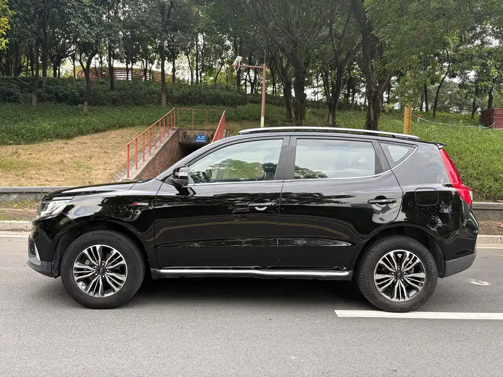 Geely Vision X6 — миниатюра 7
