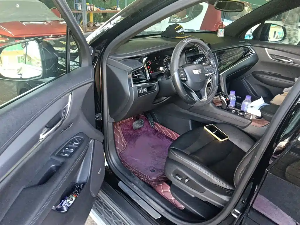 Cadillac XT6 — миниатюра 14