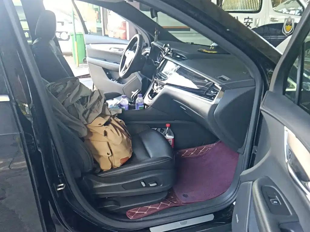 Cadillac XT6 — миниатюра 20