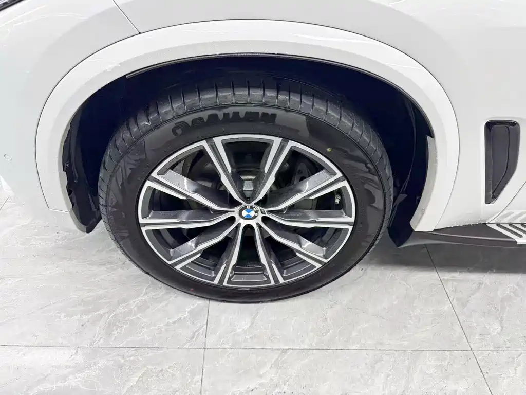 BMW X5 (Import) — миниатюра 23