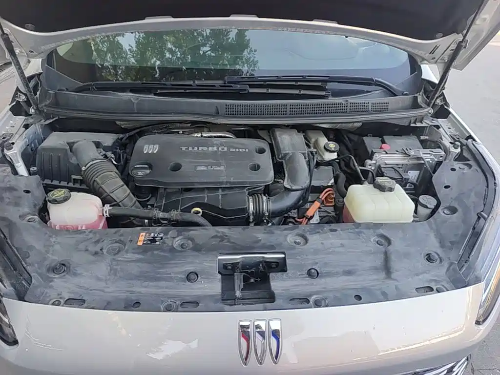 Buick GL8 Hybrid — миниатюра 25