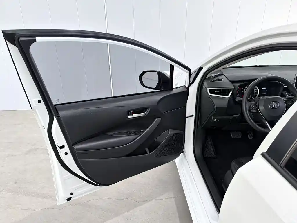 Toyota Corolla — миниатюра 13