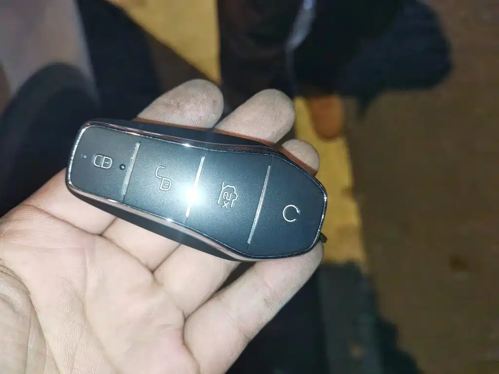 BYD Tang New Energy — миниатюра 9