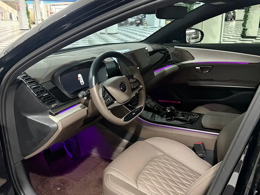 BYD Han — миниатюра 7