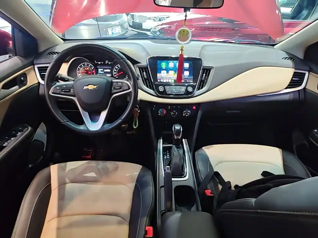 Chevrolet Monza — миниатюра 10