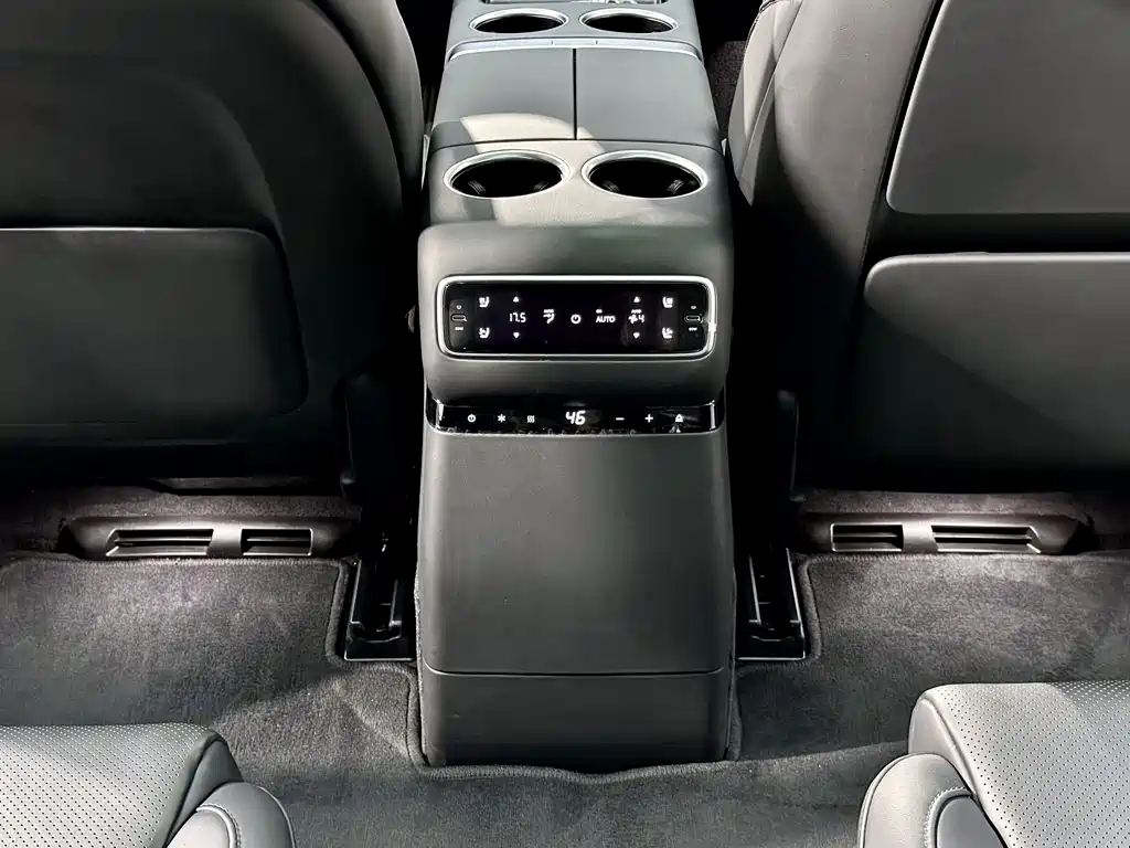 Li Auto Li L9 — миниатюра 17
